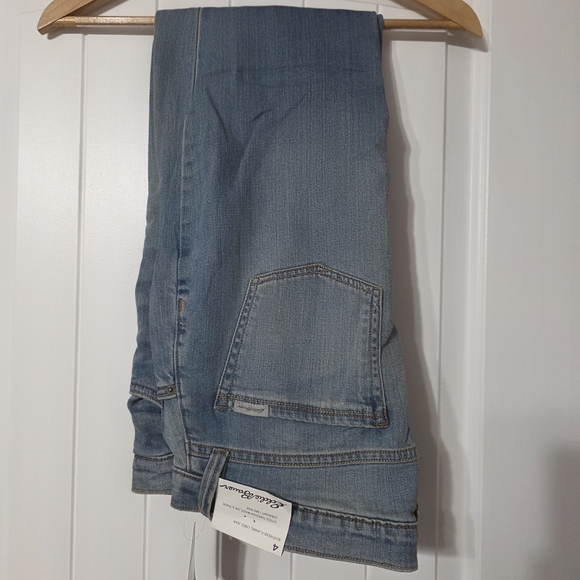 Eddie Bauer Light Blue Boyfriend Jeans - Picture 1 of 3